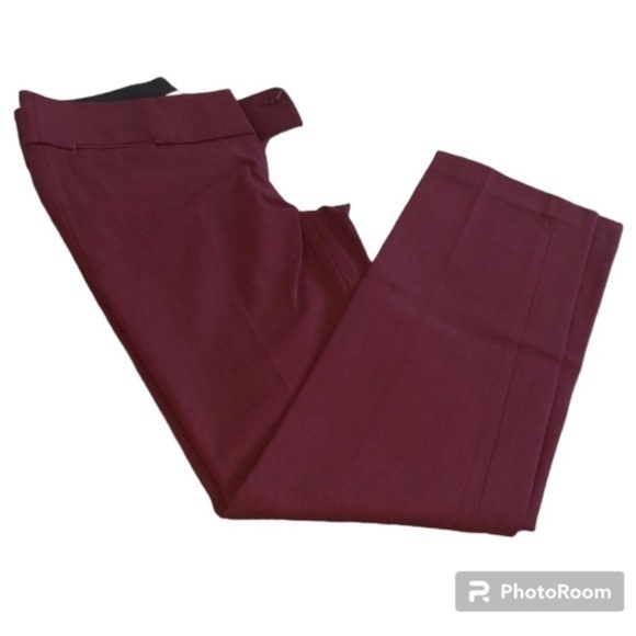 LOFT | Straight Leg Pleated Slacks in Merlot Red - Size 0 - Picture 1 of 6